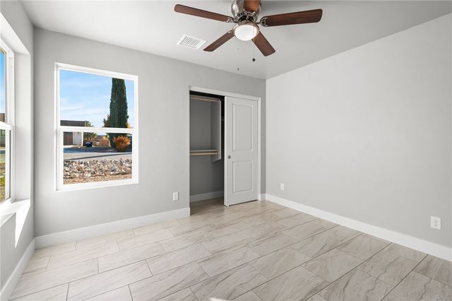 7789 E Saddleback Drive, Kingman, AZ 86401