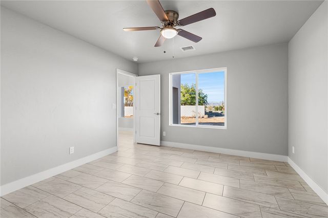 7789 E Saddleback Drive, Kingman, AZ 86401