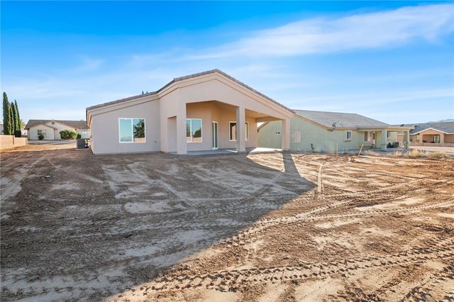 7789 E Saddleback Drive, Kingman, AZ 86401