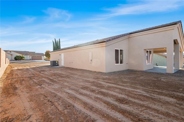7789 E Saddleback Drive, Kingman, AZ 86401