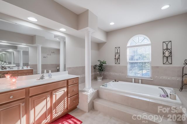 124 Whiterock Drive 58, Mount Holly, NC 28120