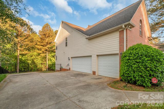 124 Whiterock Drive 58, Mount Holly, NC 28120