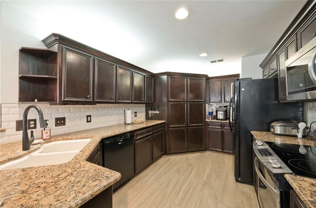 3234 Santa Cruz Dr, Corpus Christi, TX 78414