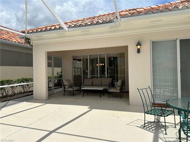 4681 Rio Poco CT, Naples, FL 34109