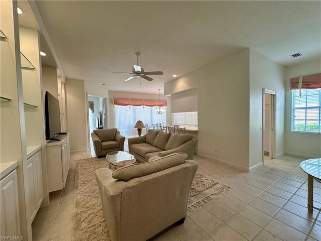 4681 Rio Poco CT, Naples, FL 34109