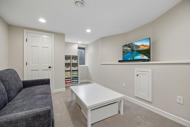 3800 Joppa Avenue S, Saint Louis Park, MN 55416