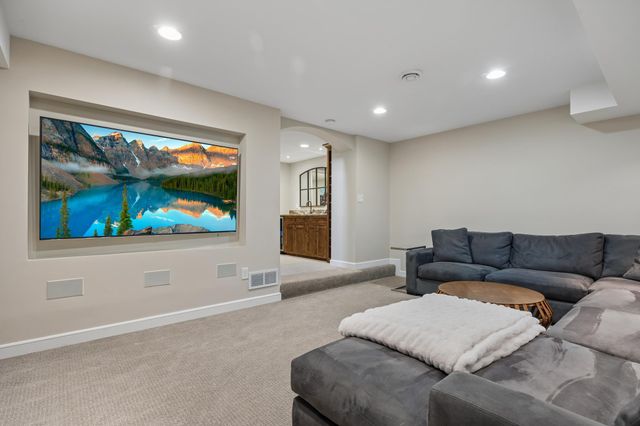 3800 Joppa Avenue S, Saint Louis Park, MN 55416