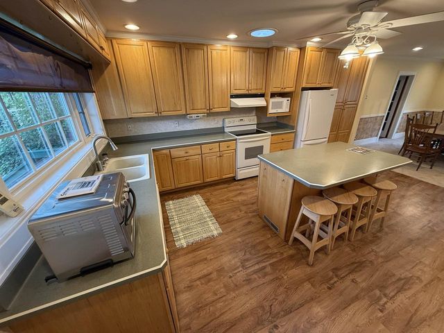 1263 N Parker Drive, Janesville, WI 53545