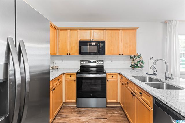 302 MILLS WAY, Pelham, AL 35124