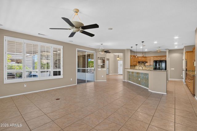 15756 W SPRING TREE Way, Surprise, AZ 85374