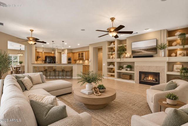 15756 W SPRING TREE Way, Surprise, AZ 85374