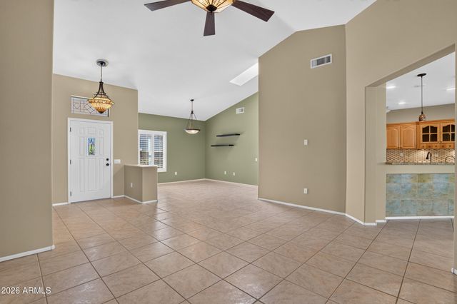 15756 W SPRING TREE Way, Surprise, AZ 85374