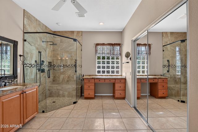 15756 W SPRING TREE Way, Surprise, AZ 85374