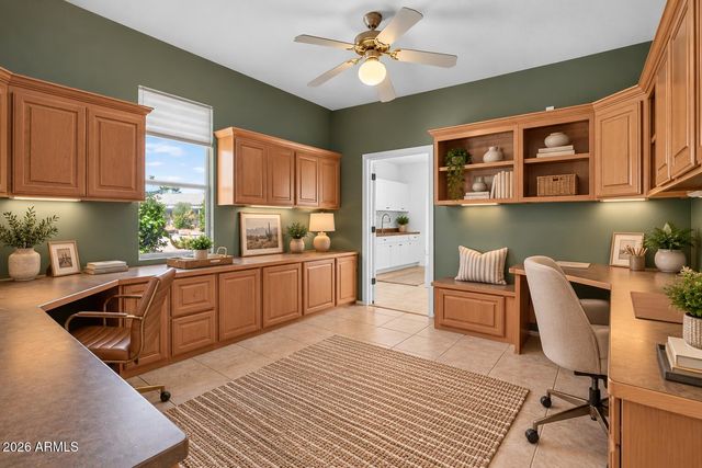 15756 W SPRING TREE Way, Surprise, AZ 85374