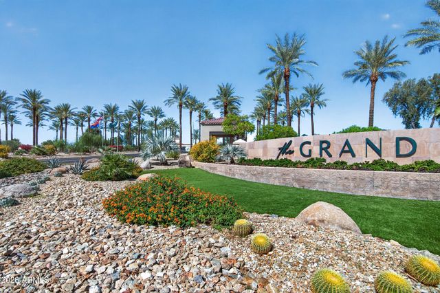 15756 W SPRING TREE Way, Surprise, AZ 85374