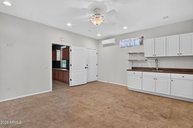 15756 W SPRING TREE Way, Surprise, AZ 85374