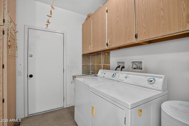 15756 W SPRING TREE Way, Surprise, AZ 85374