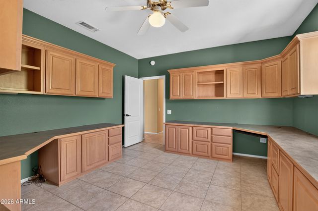 15756 W SPRING TREE Way, Surprise, AZ 85374