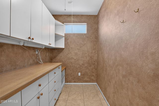 15756 W SPRING TREE Way, Surprise, AZ 85374