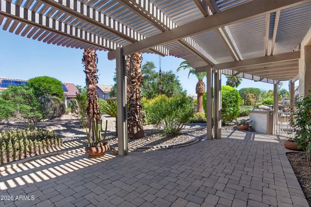 15756 W SPRING TREE Way, Surprise, AZ 85374