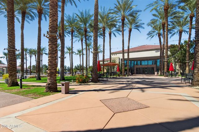 15756 W SPRING TREE Way, Surprise, AZ 85374