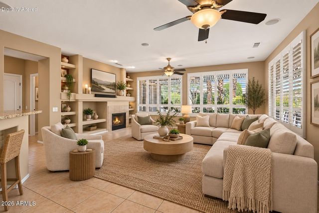 15756 W SPRING TREE Way, Surprise, AZ 85374