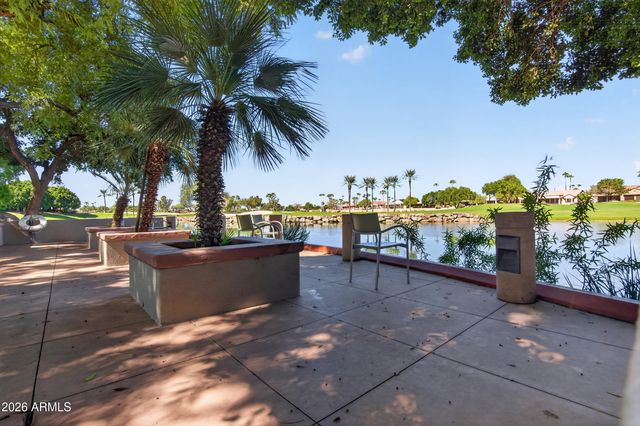 15756 W SPRING TREE Way, Surprise, AZ 85374