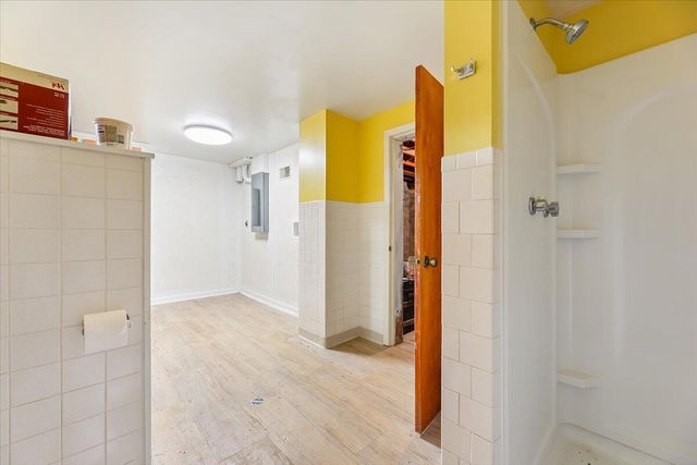 21589 MCPHERSON Avenue, Council Bluffs, IA 51503