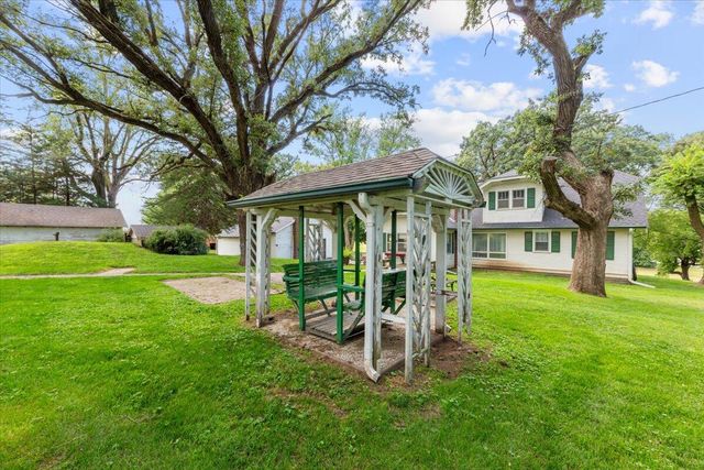 21589 MCPHERSON Avenue, Council Bluffs, IA 51503