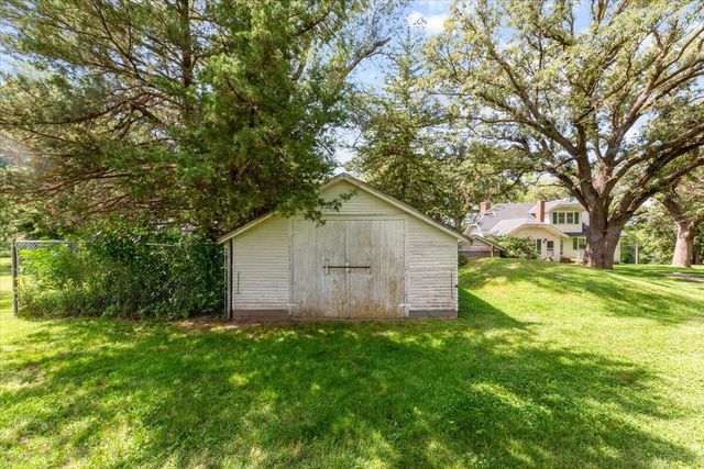 21589 MCPHERSON Avenue, Council Bluffs, IA 51503