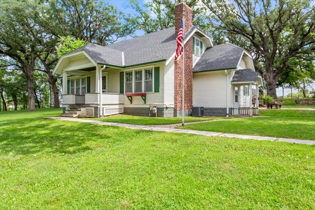 21589 MCPHERSON Avenue, Council Bluffs, IA 51503