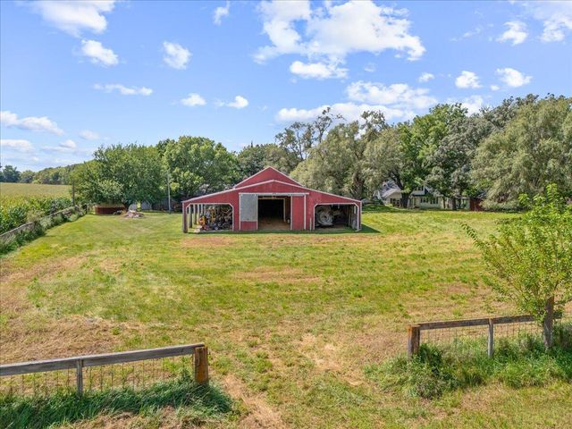 21589 MCPHERSON Avenue, Council Bluffs, IA 51503