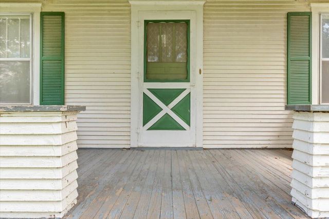 21589 MCPHERSON Avenue, Council Bluffs, IA 51503