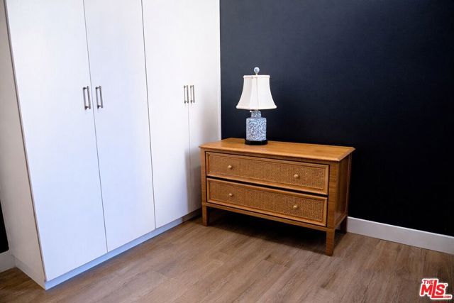 842 11th St 4B, Santa Monica, CA 90403