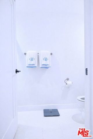 842 11th St 4B, Santa Monica, CA 90403