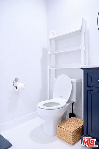 842 11th St 4B, Santa Monica, CA 90403