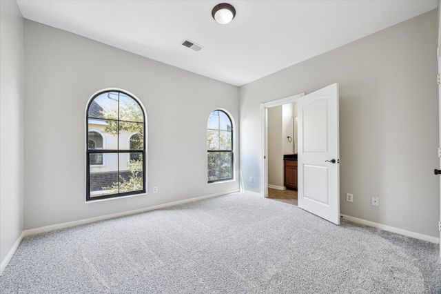 5308 Larkin Street B, Houston, TX 77007