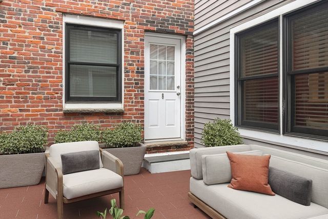 336 Saratoga St 8, Boston, MA 02128