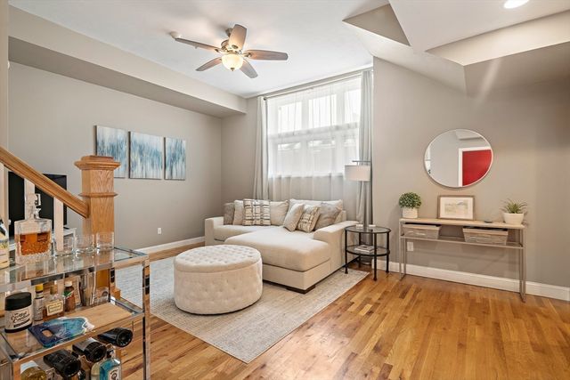 336 Saratoga St 8, Boston, MA 02128