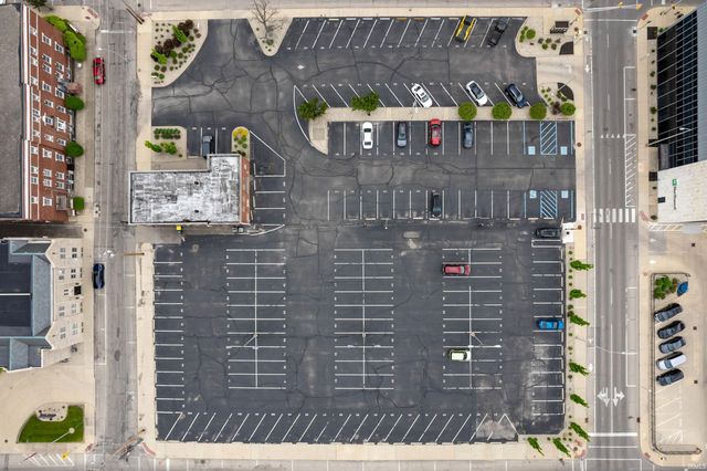 110 E Charles Street, Muncie, IN 47305