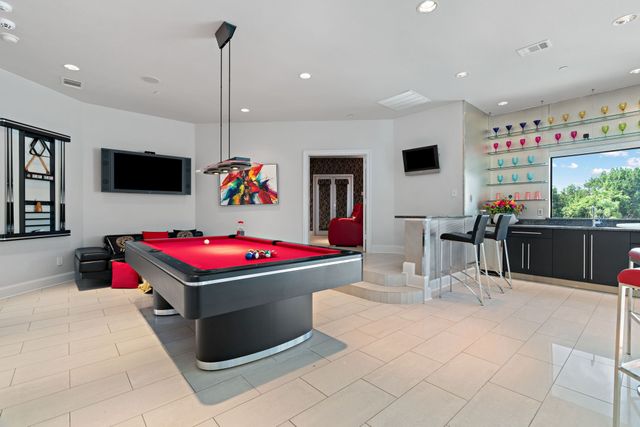 1913 Windmill Hill Lane, Desoto, TX 75115