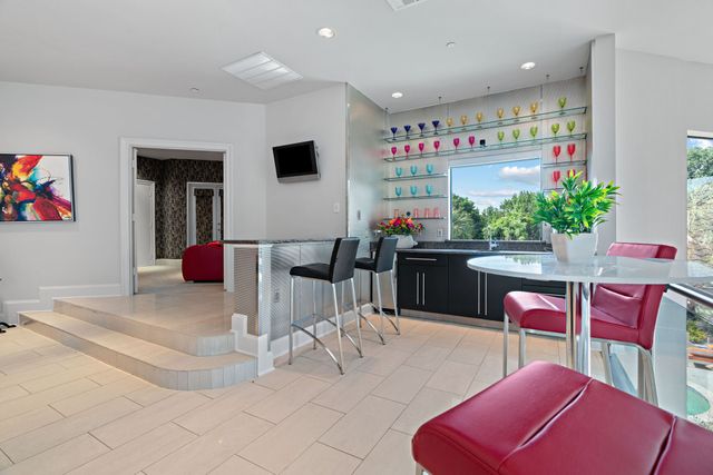 1913 Windmill Hill Lane, Desoto, TX 75115