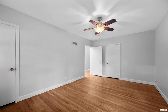 660 18TH Avenue, East Moline, IL 61244