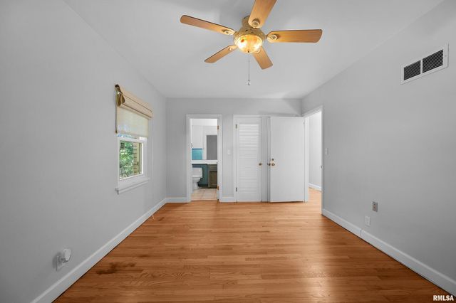 660 18TH Avenue, East Moline, IL 61244