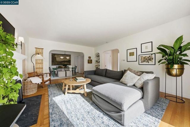 576 Begier Ave, San Leandro, CA 94577