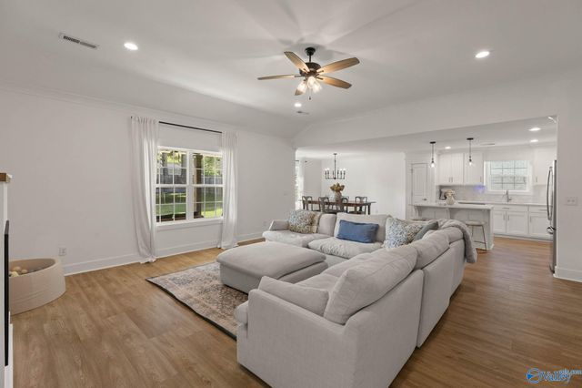 17499 Jones Road, Athens, AL 35613
