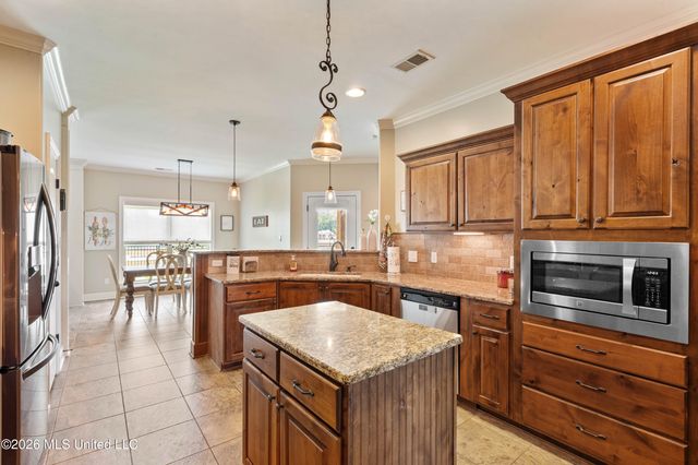 3310 Clark's Crossing, Olive Branch, MS 38654