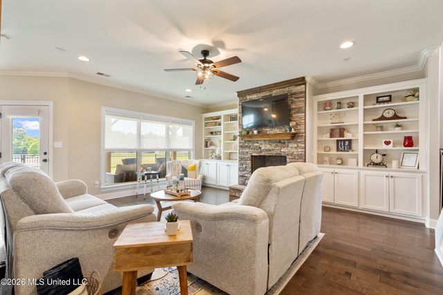 3310 Clark's Crossing, Olive Branch, MS 38654