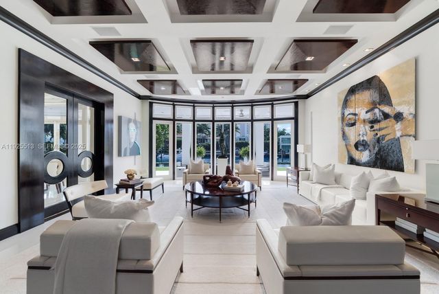 142 S Island Dr, Golden Beach, FL 33160