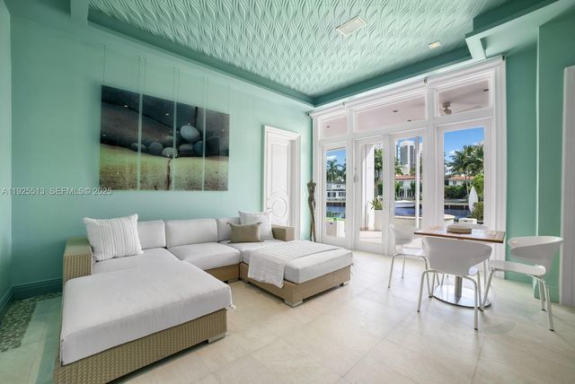 142 S Island Dr, Golden Beach, FL 33160